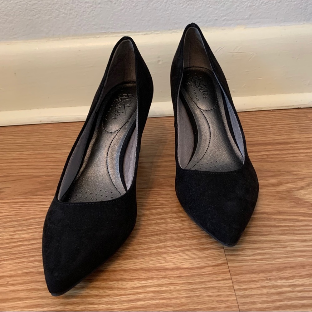 Brand New Stride Life Heels